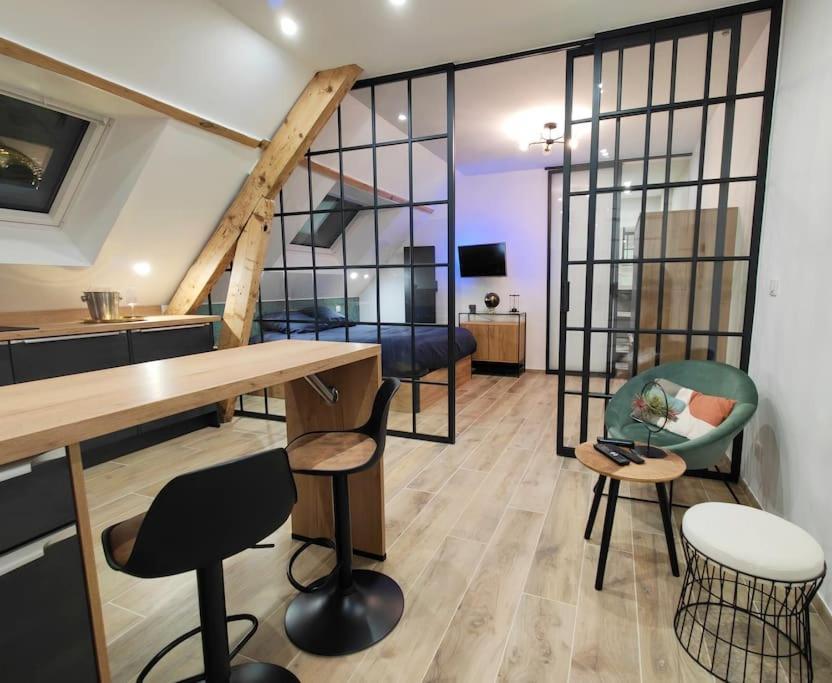 Apartment Hypercentre : Vue Cathedrale - Verriere - Cosy